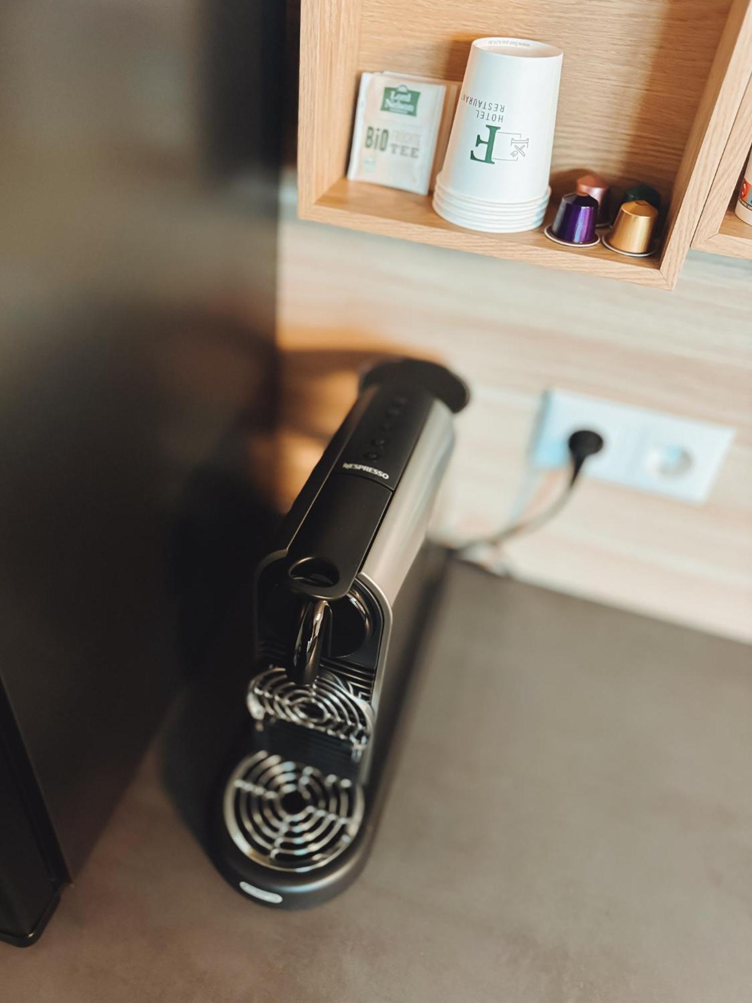 F Hotel 24H Check-In 赫尔兴 外观 照片