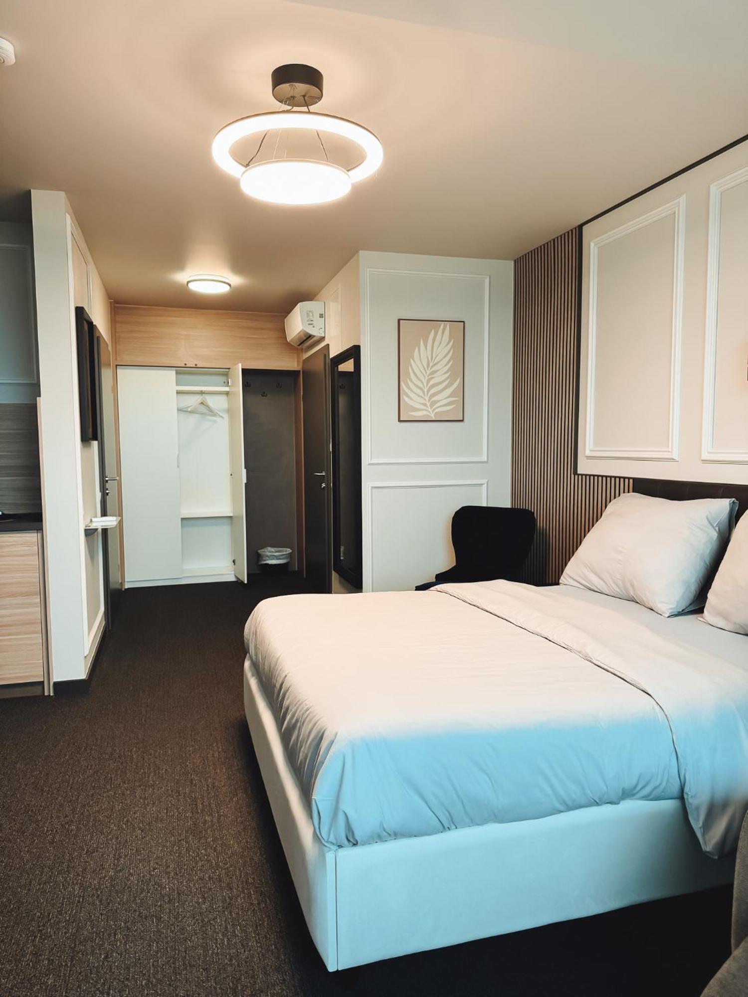 F Hotel 24H Check-In 赫尔兴 外观 照片