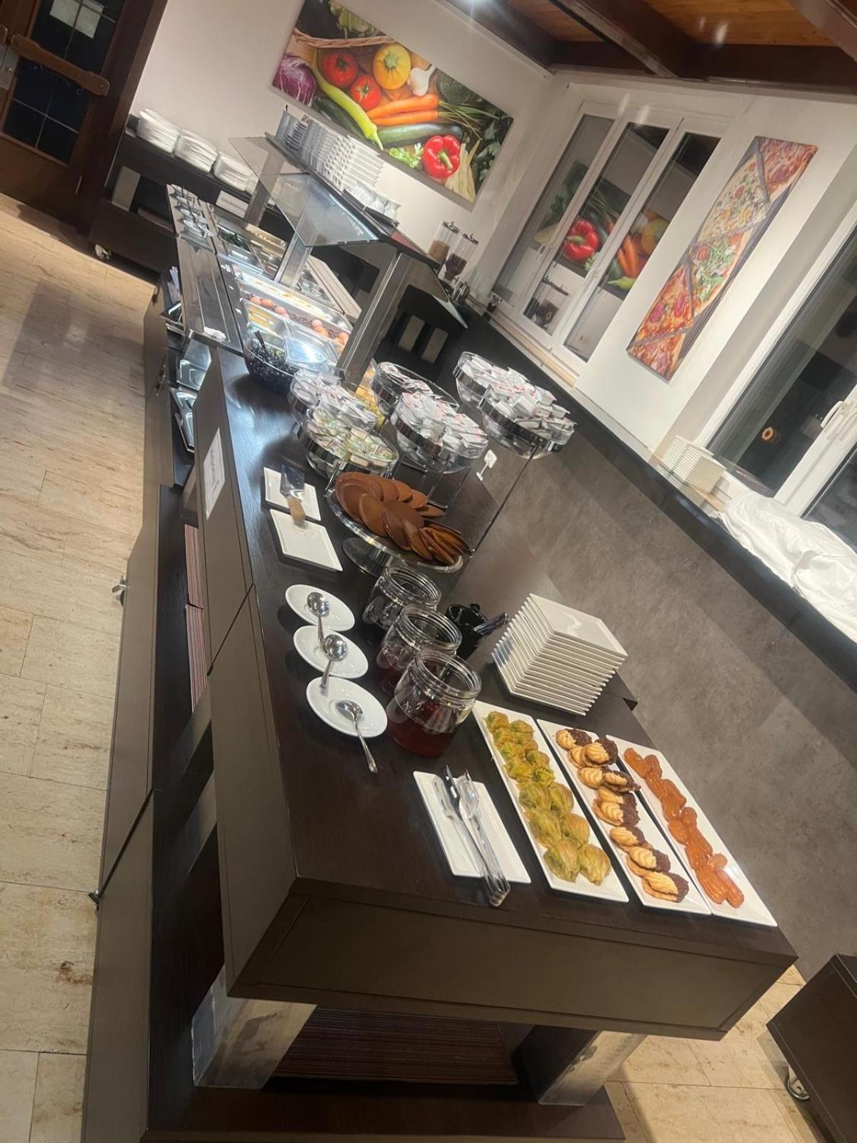 F Hotel 24H Check-In 赫尔兴 外观 照片